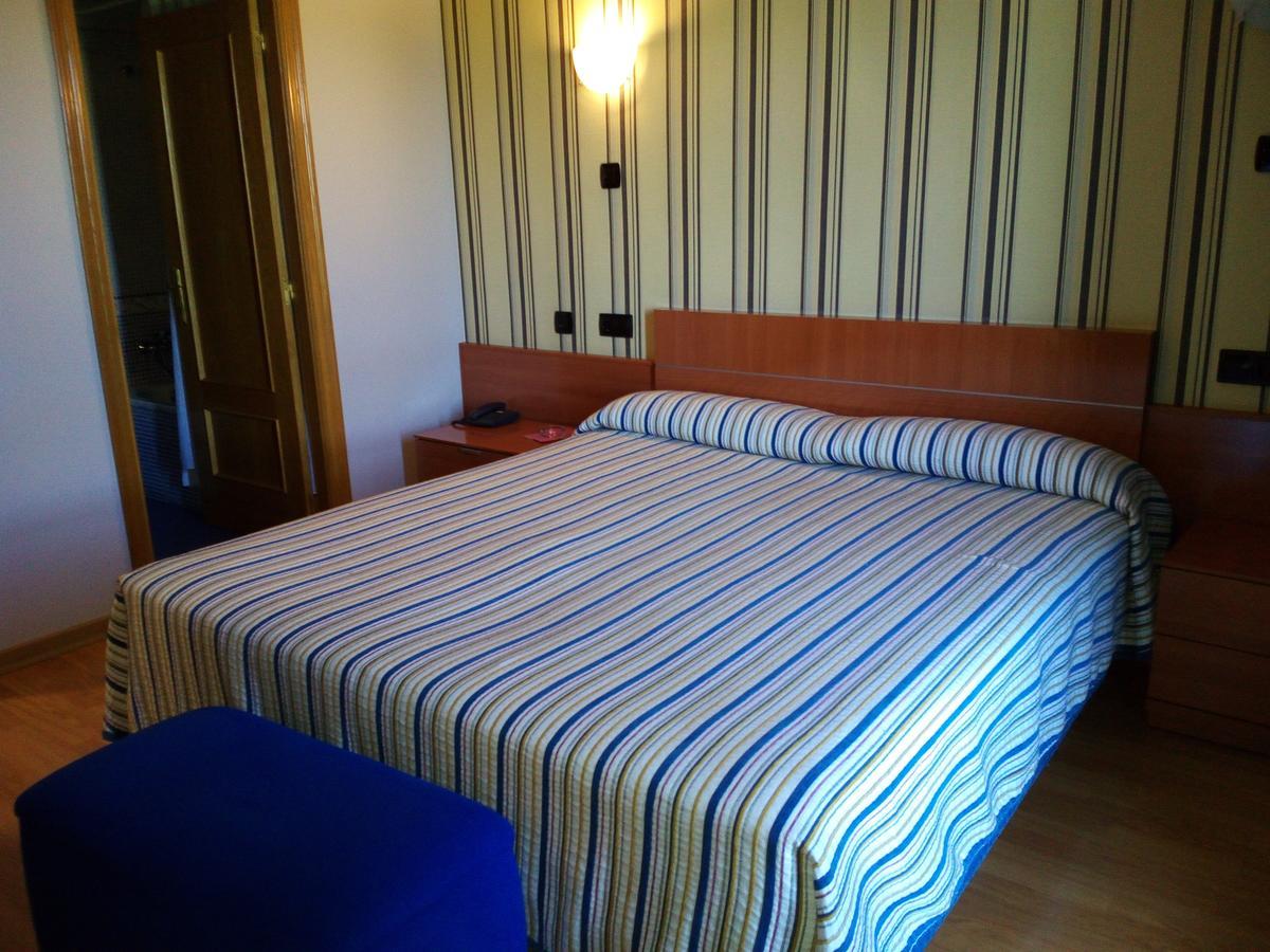 Motel Acropolis Camponaraya Dış mekan fotoğraf